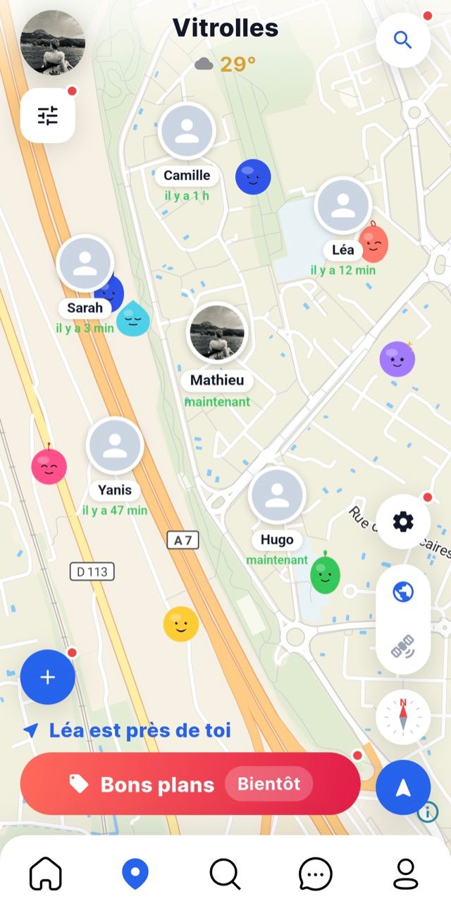 Écran de l'application : la carte du campus, avec les étudiants et les événements à proximité.