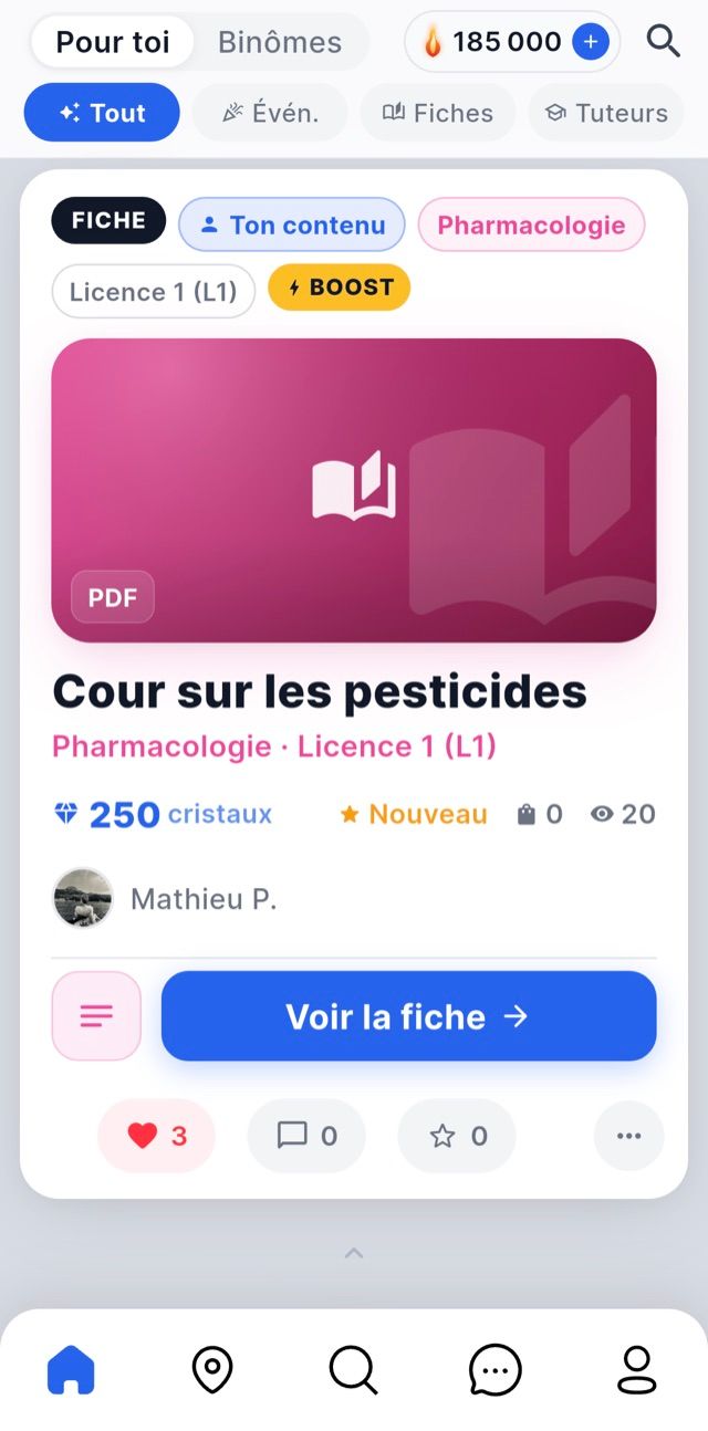 Écran de l'application : une fiche de cours de pharmacologie, notée par les étudiants et proposée contre des cristaux.